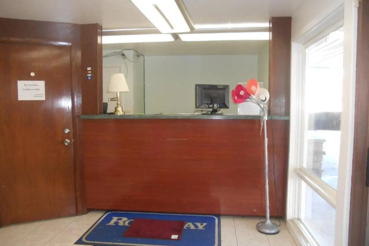 RODEWAY INN