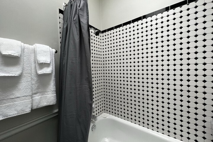 Room 29 of 104