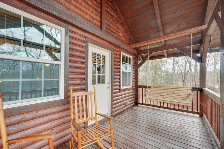 Troy Cabin w / River Access: Fish Kayak & More!