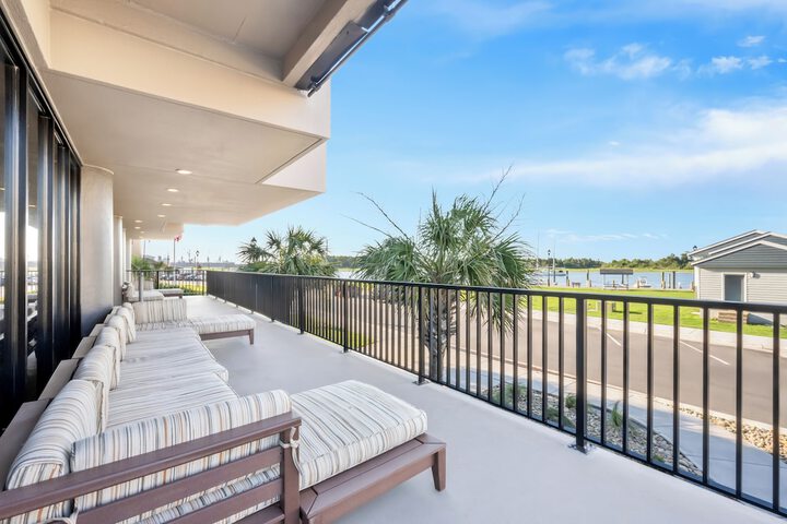 Bask Hotel at Big Rock Landing