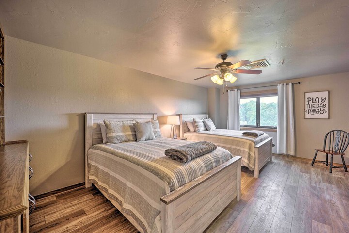 Golf Course & Lake Views: Cozy Afton Condo!