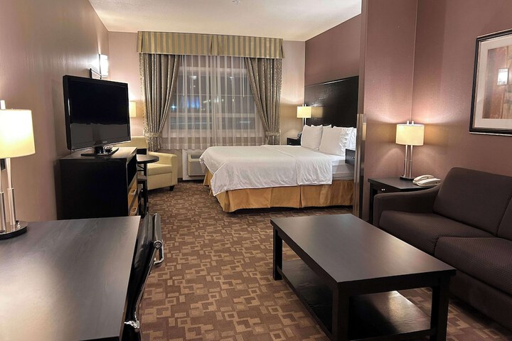 Room 6 of 21
