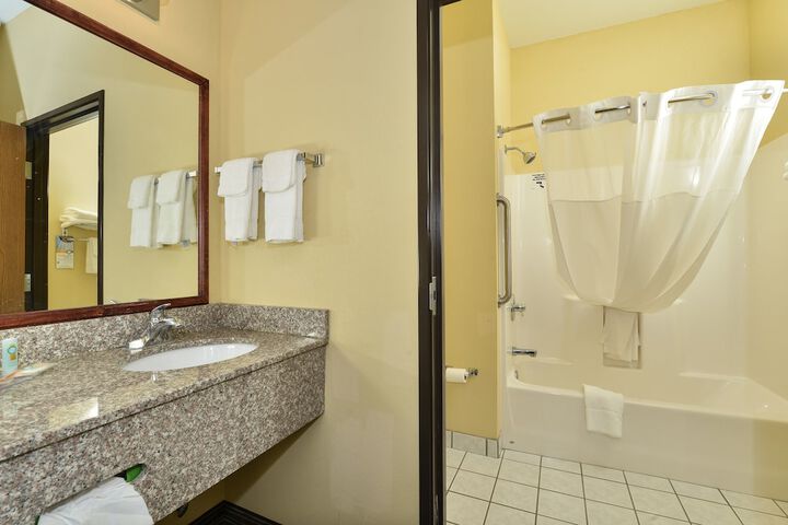 Quality Inn Joplin I-44