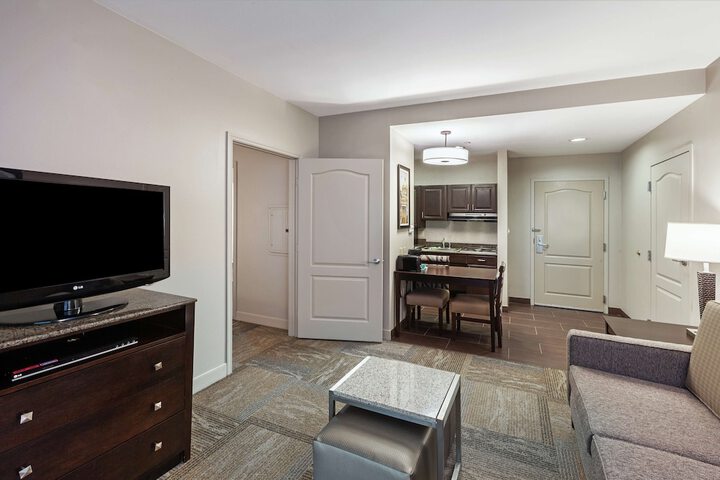 Room 21 of 48