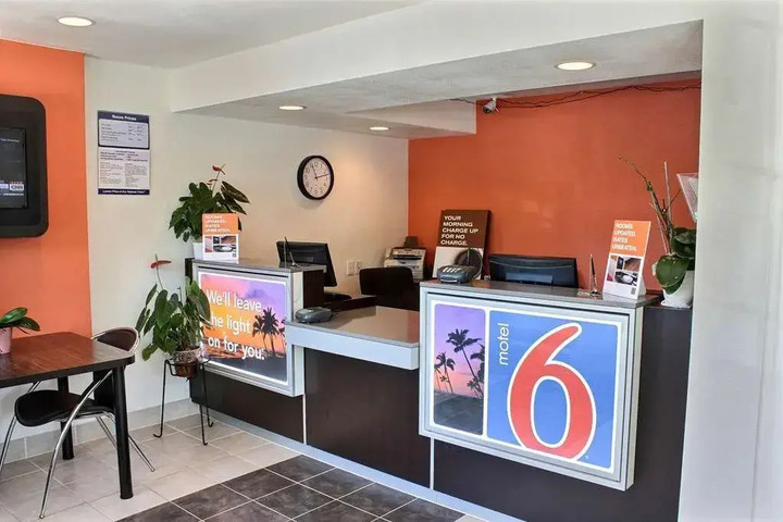 MOTEL 6 PASO ROBLES