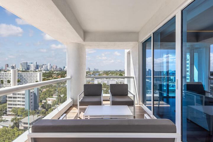 Conrad Fort Lauderdale Beach