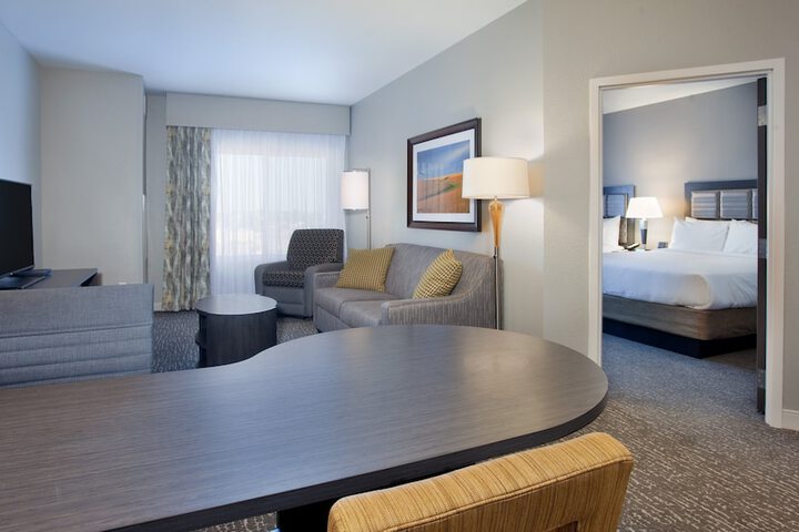 Room 13 of 29