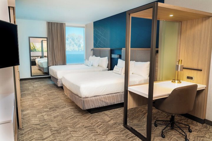 Room 16 of 34