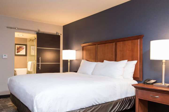 DoubleTree by Hilton Schenectady Downtown