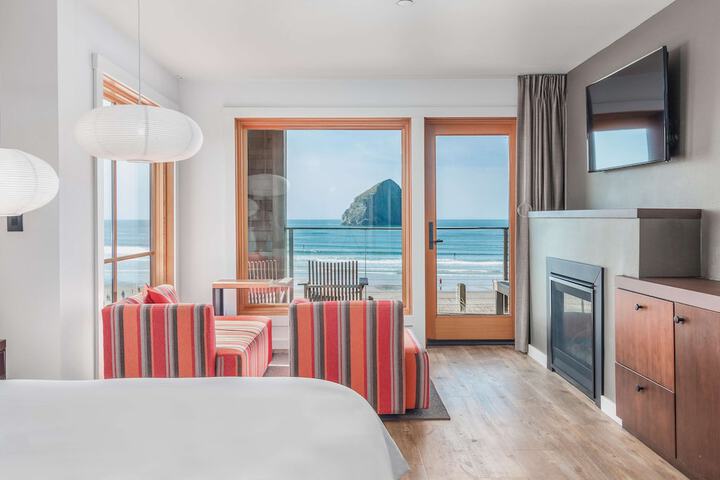 Headlands Coastal Lodge & Spa