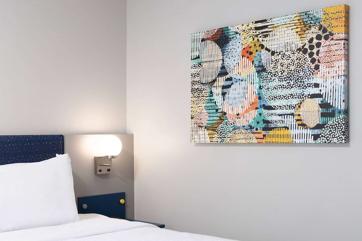 Room 25 of 41