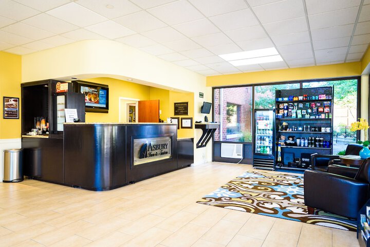 Asbury Inn & Suites