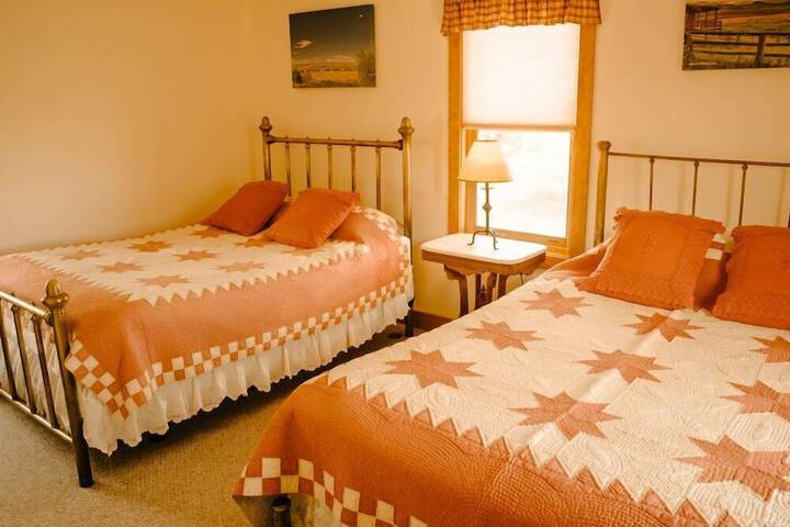 Room 93 of 115