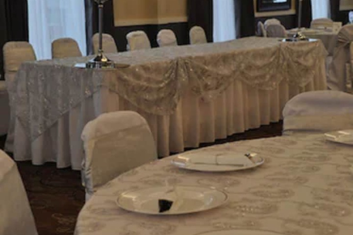 Ballroom/Hall 74 of 80
