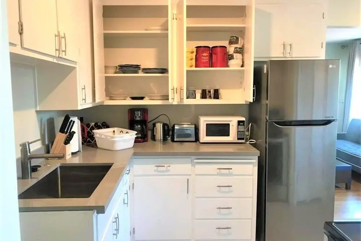 3420 El Cerrito Plaza 1BR apt / Walk to