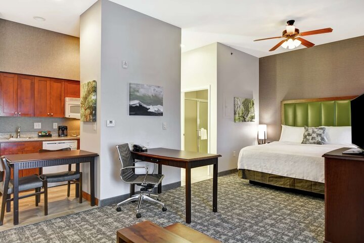 Room 22 of 60