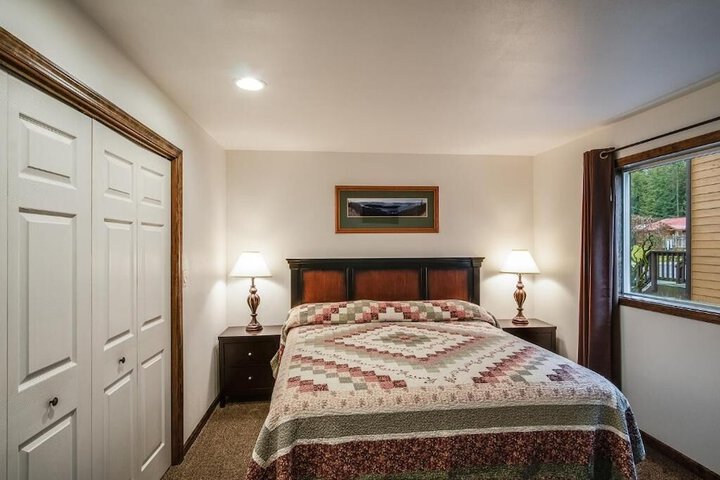 Room 54 of 77