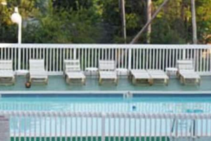 Pinebrook Motel