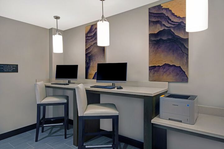 Staybridge Suites Sterling Heights - Detroit by IHG