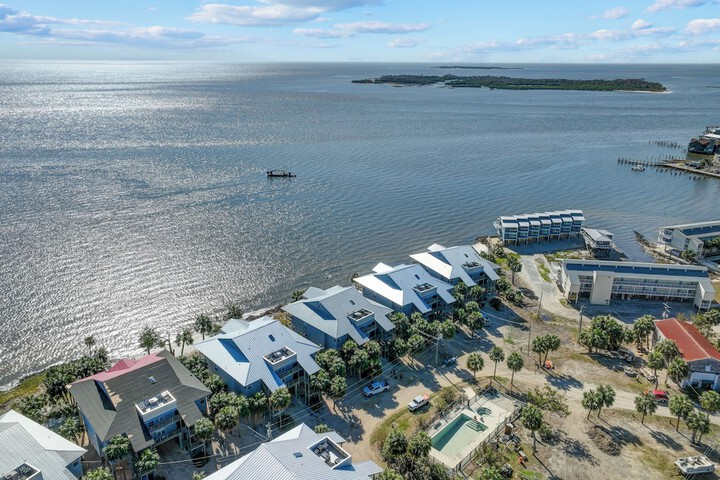 Walkable Beachfront Retreat on Cedar Key!