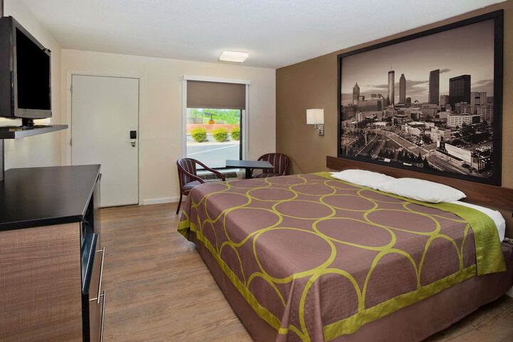 Room 12 of 15