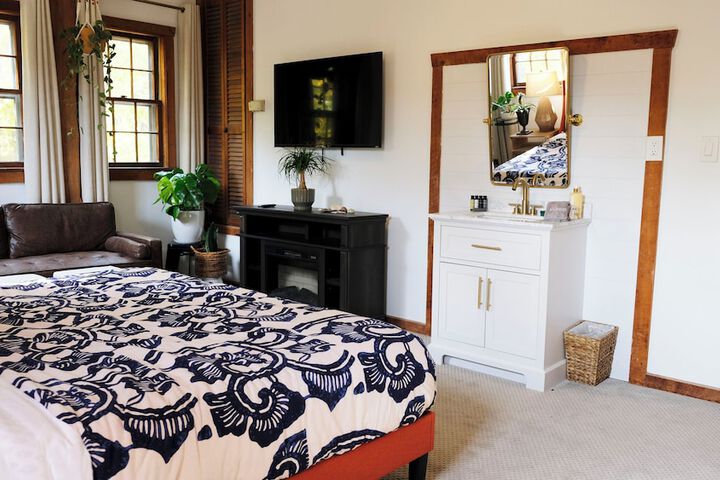 Room 25 of 61