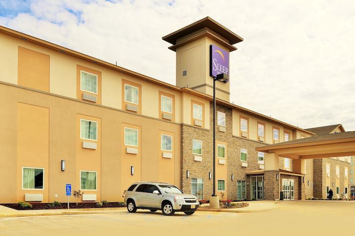 Sleep Inn & Suites Meridian - Bonita Lakes
