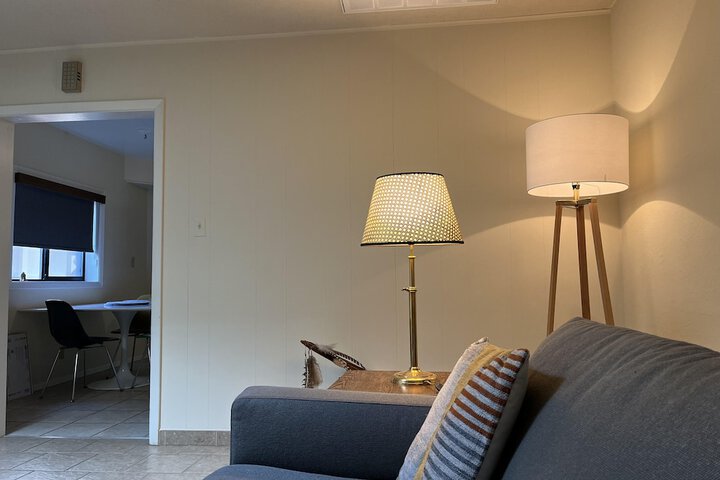 Room 17 of 38