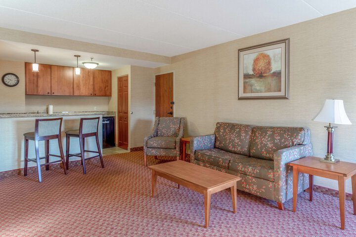 Room 15 of 18