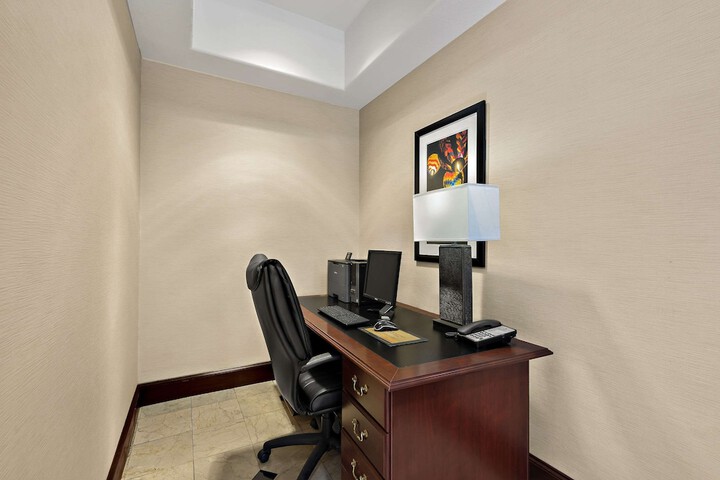Business Center 35 of 35