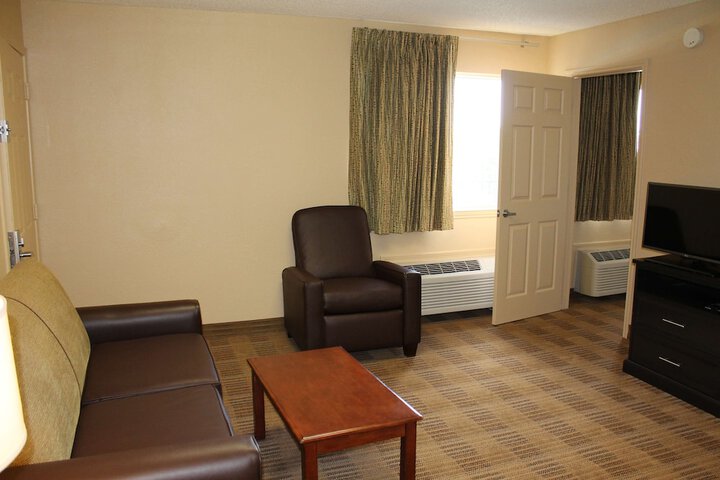 Room 29 of 35