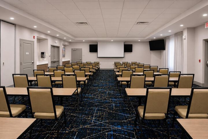 Hampton Inn Oxford / Conference Center