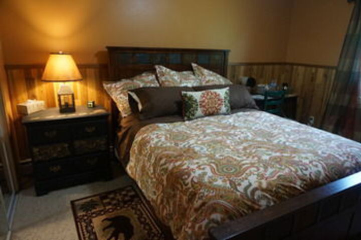 Fairbanks Moose Manor B & B