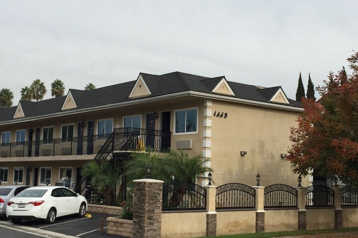 Hotel 4 of 66