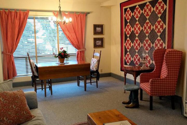 Baywood Inn Bed & Breakfast