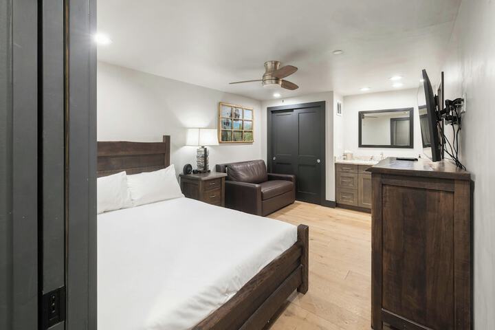 The Lodge at Vail a RockResort by Vail Resorts