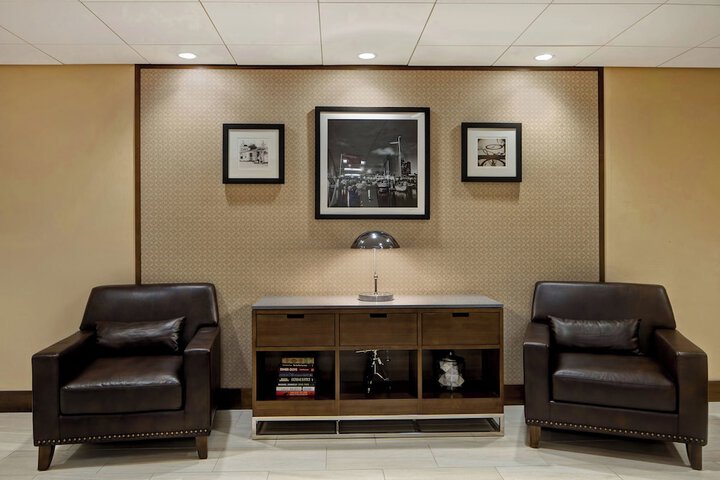 Hotel Interior 10 of 95