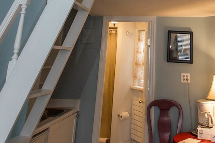 Room 218 of 238
