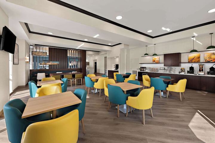 Comfort Suites Columbus East Broad