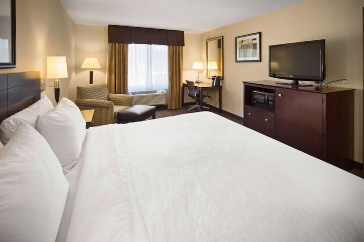 AmericInn by Wyndham Hill City Mt. Rushmore