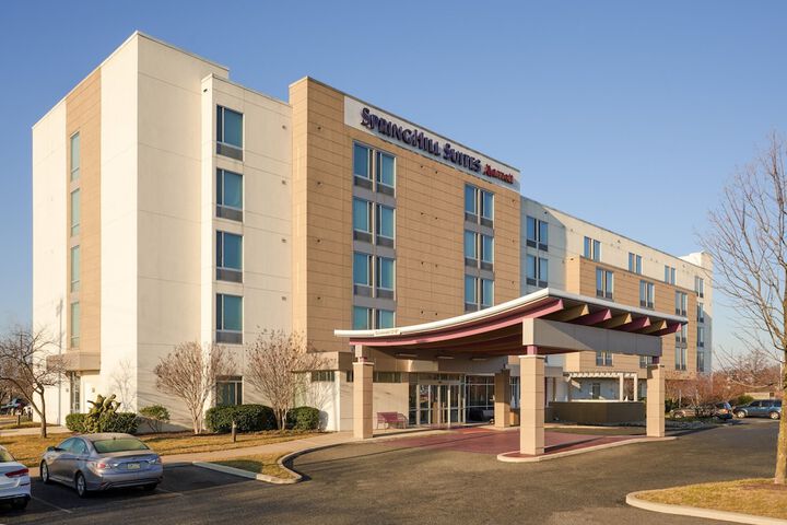 Hotel 2 of 27