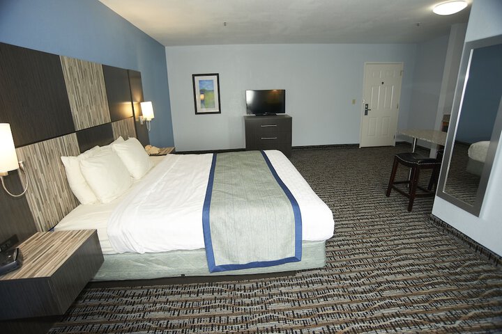 Room 62 of 83