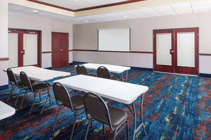 La Quinta Inn & Suites by Wyndham Woodward