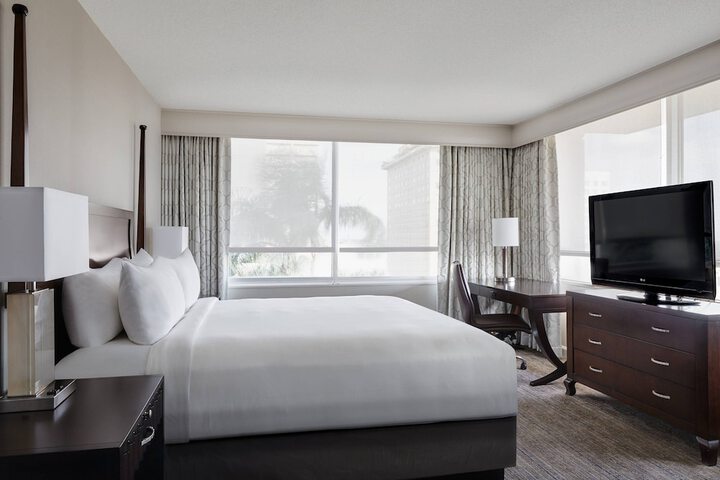Room 42 of 105