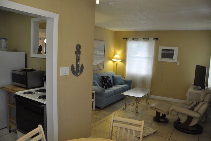 Room 22 of 63