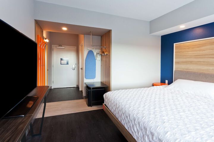 Tru by Hilton Auburn