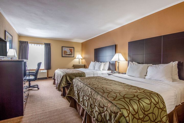 Room 25 of 31