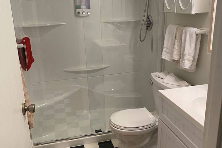 Room 13 of 25