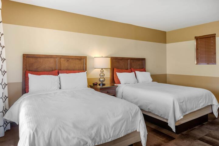 Carlton Oaks Lodge an Ascend Collection Hotel