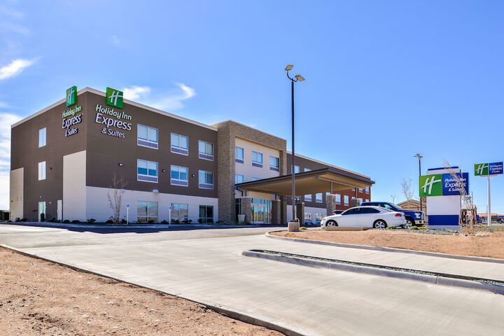 Hotel 12 of 64